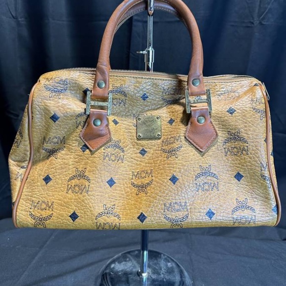 MCM Boston style Handbag in great shape - Picture 1 of 7
